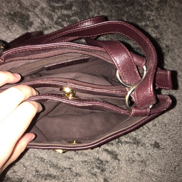 Plum colored Etienne Aigner leather purse - Picture 4 of 6